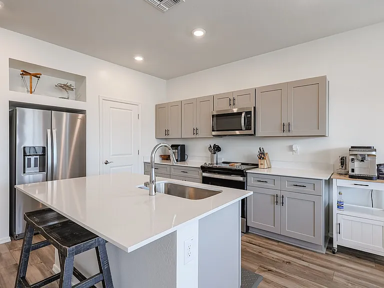 17975 W Cielo Grande Ave — Photo 2