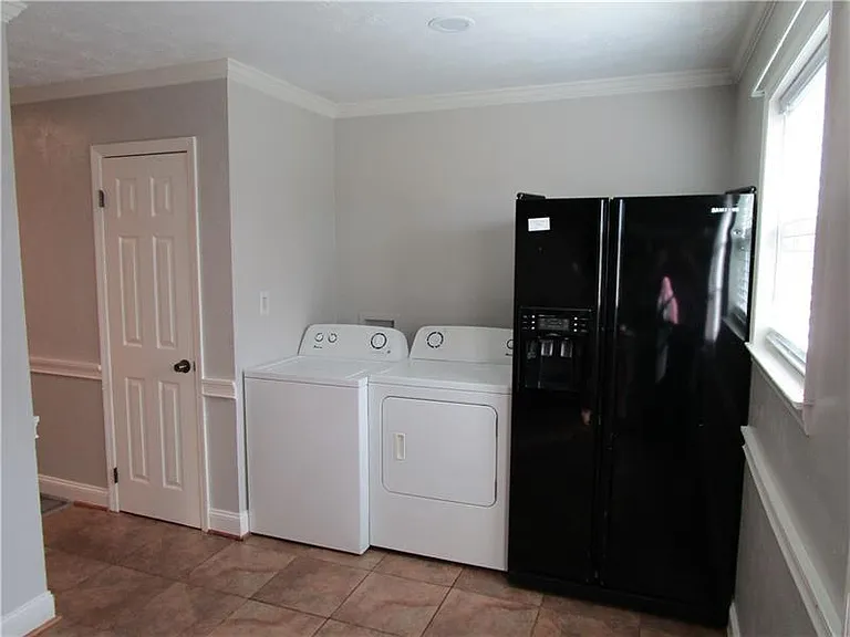1235 Riverside Dr #F6 — Photo 14