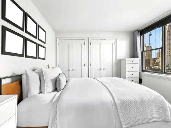 301 East 79th Street image 5 of 12