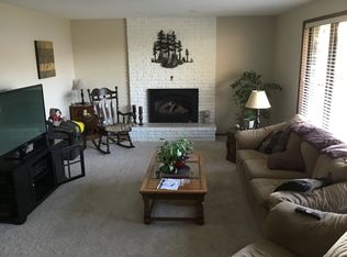 2053 Firth Ave, Springfield, OR 97477