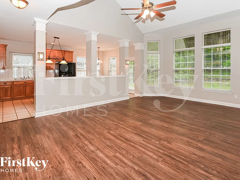 5611 Branthurst Dr — Photo 4