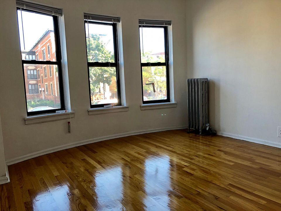 1st image of 4350 N Ashland Ave APT 212
