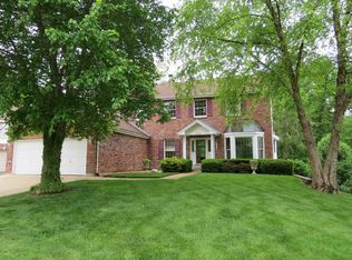 16174 Walden Pond Ln, Chesterfield, MO