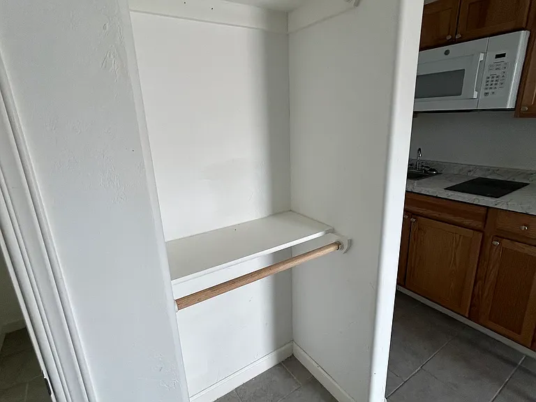 1302 N Date St #6 — Photo 2