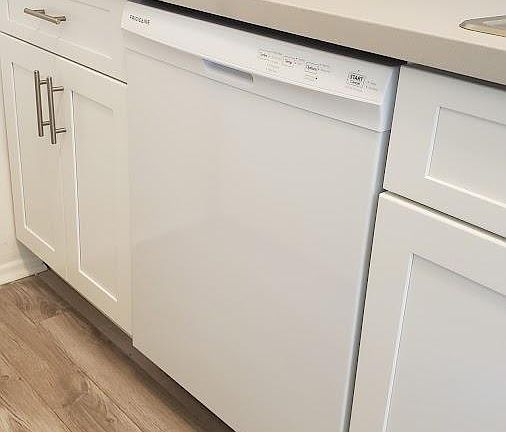 4th image of 12710 Mitchell Ave #16