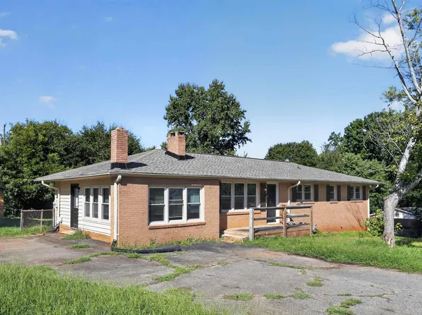 161 Floyd Heights Dr, Spartanburg, SC 29303
