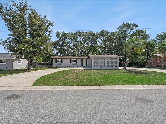 2nd image of 1310 Lee Ct