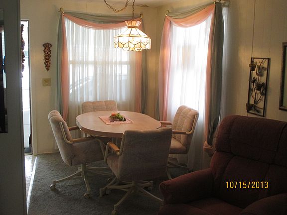 4th image of 119 Pyracantha Ln