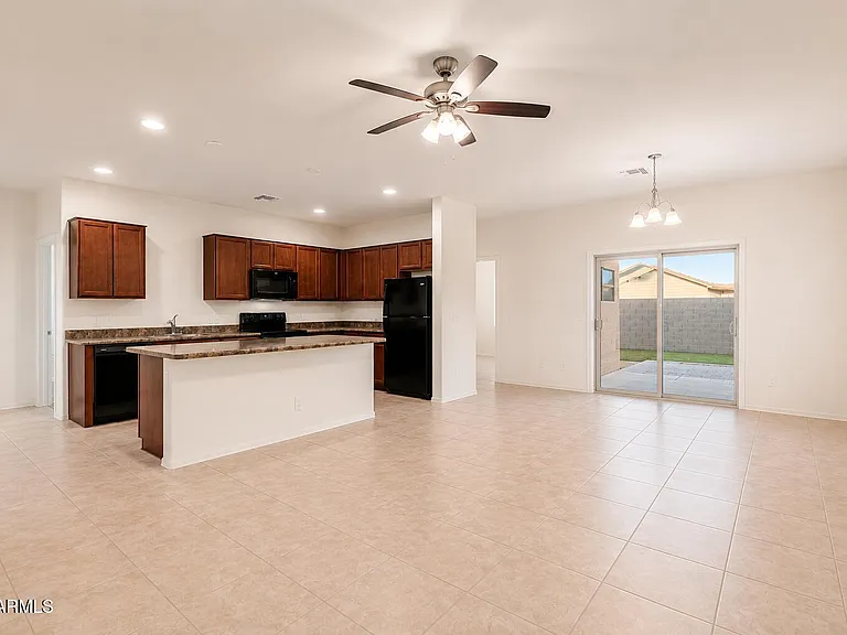 21612 W Kimberly Dr — Photo 8
