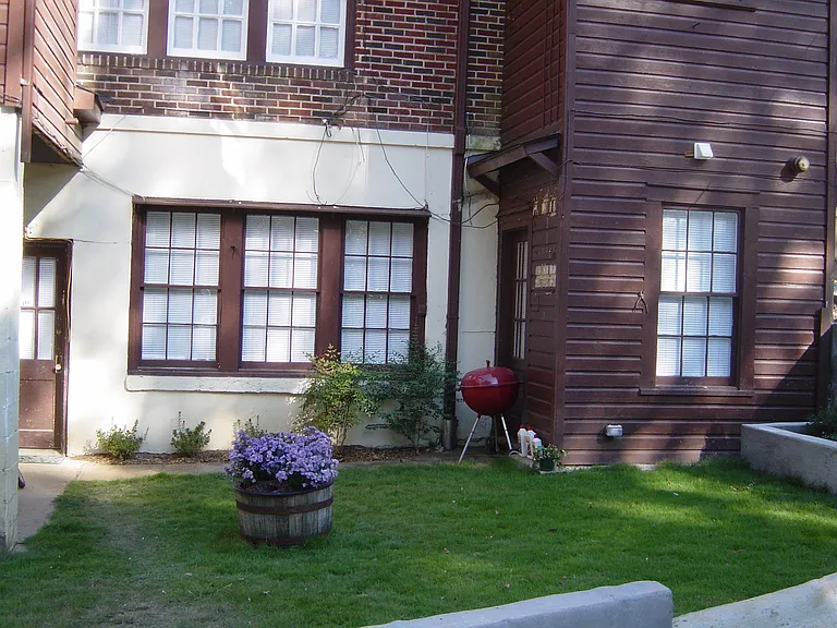 316 Caplewood Dr #6 — Photo 8