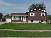 1st image of 820 Briarwood Dr