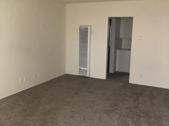 5th image of 115 Mira Mar Ave APT 4