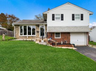 304 S New Ardmore Ave, Broomall, PA 19008