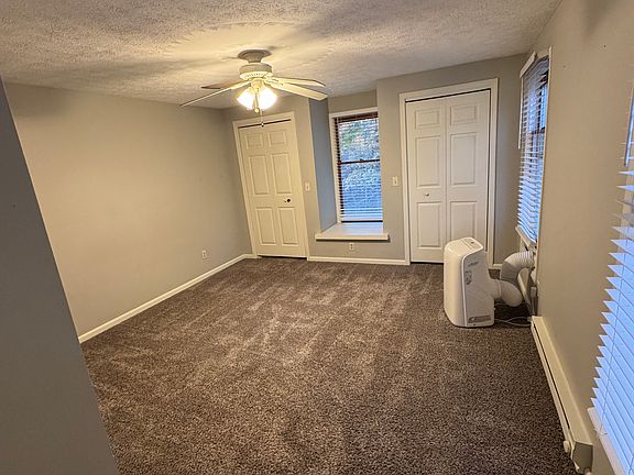 4th image of 4123 Regentview St NE