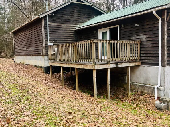 5157 Sunday Rd, Hico, WV 25854