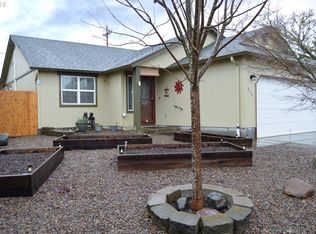 890 Osprey Loop, Creswell, OR 97426