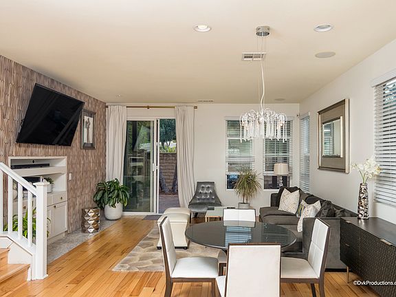 5th image of 257 Aventura Dr Unit 1
