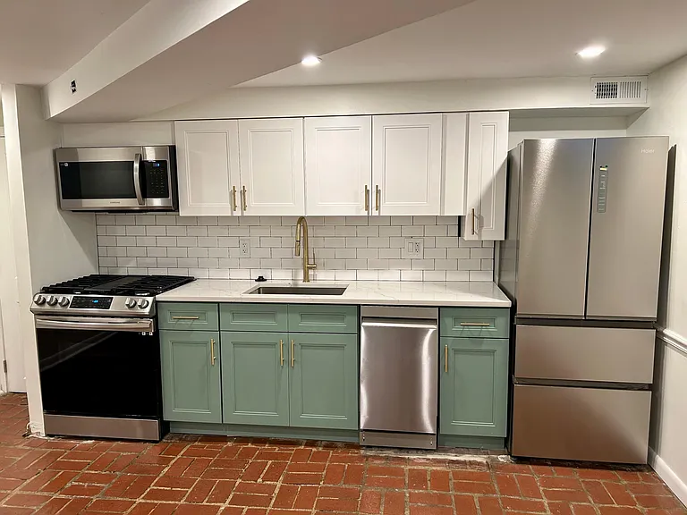 700 S Front St #1F — Photo 8