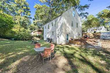 1 bed, 1.0 bath, $695 — Photo 1