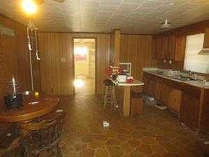 3rd image of 3240 Donley St