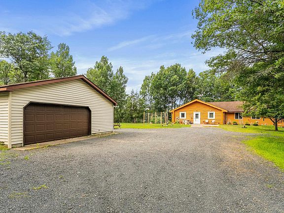 2nd image of 2145 Beaver Trl