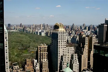 Sold by Macklowe Investment Properties