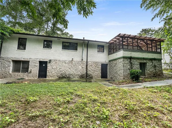 1685 Dunwoody Pl NE, Atlanta, GA