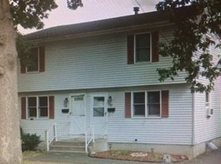 83-85 Middle St, Springfield, MA 01104