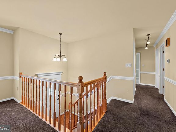 4th image of 2233 Ridgemont Dr