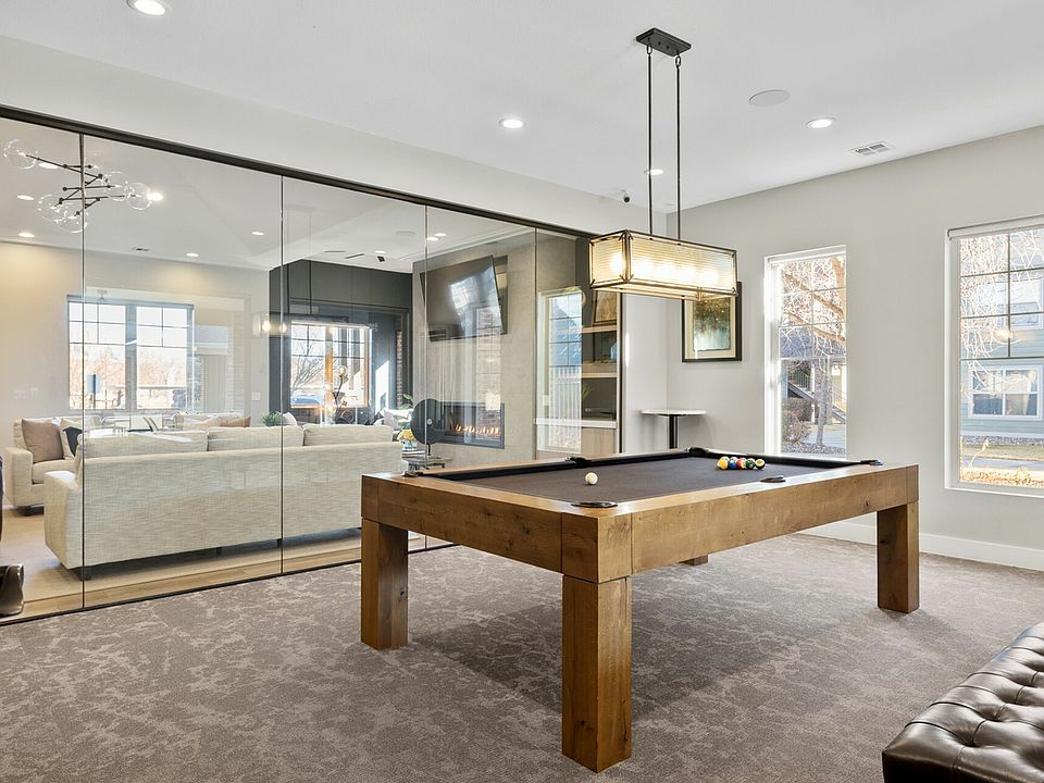 Clubhouse Game room 5
