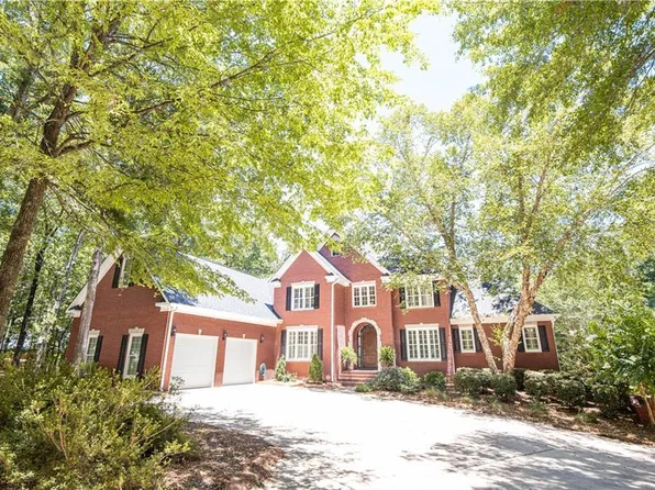 1309 Grist Mill Dr, Phenix City, AL 36867