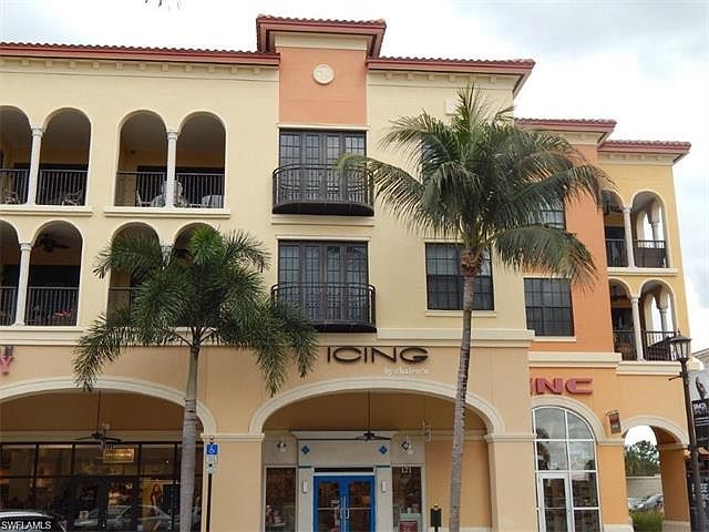 1st image of 23191 Fashion Dr Unit 305