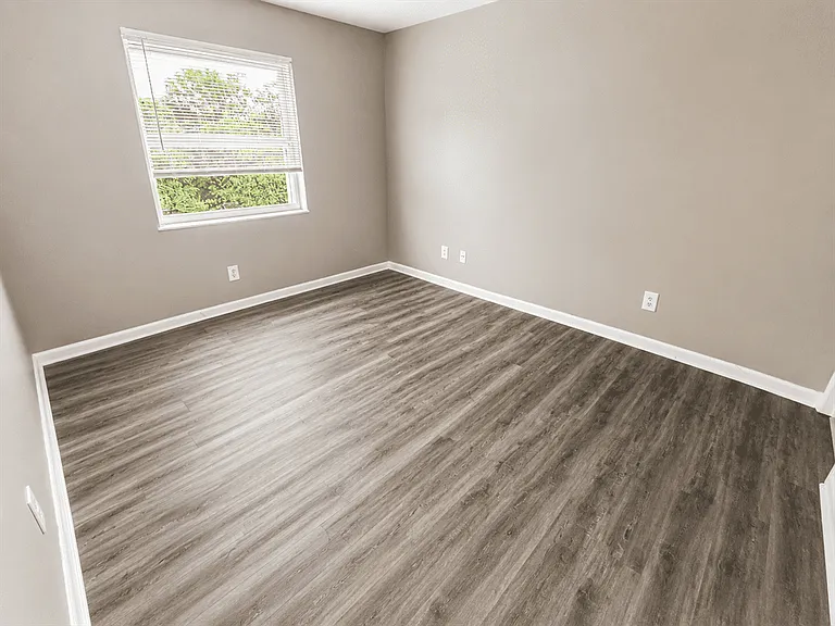 2036 Catalpa Dr #E — Photo 6