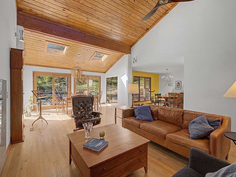 14th image of this home