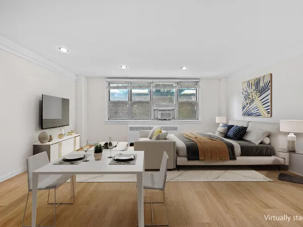 240 East 35th Street 3C image 3 of 18
