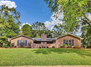 1803 Beverly Dr, Clinton, MS 39056