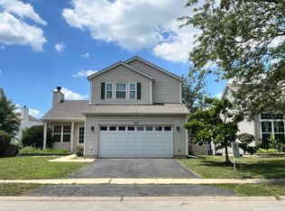 182 Cherrywood Ct, Romeoville, IL 60446