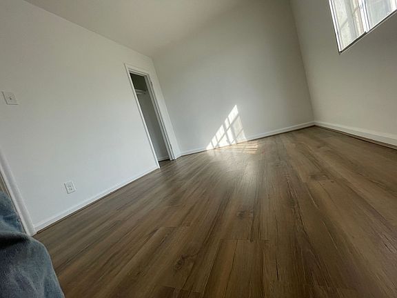 5th image of 2583-2585 S 700 E