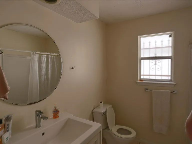 6214 Grandvale Dr — Photo 16
