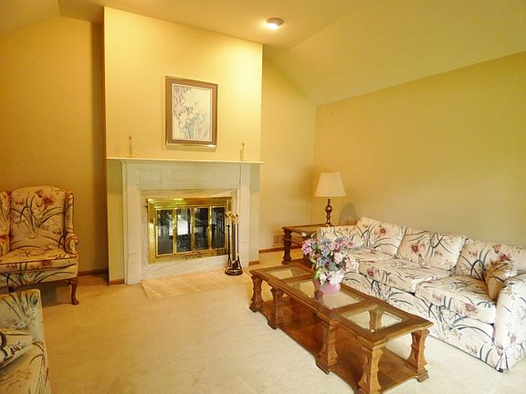 4th image of 14942 S Woodcrest Ave