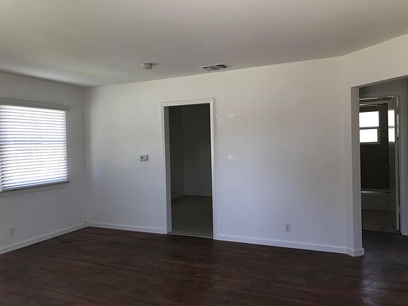 3rd image of 121 E Colorado Ave