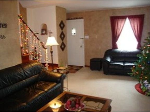 3rd image of 268 Laveton St