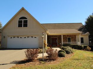212 Sunnyside Park Rd, Jefferson, NC 28640