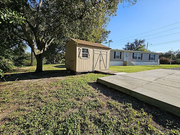 3rd image of 3400 Williams Ave