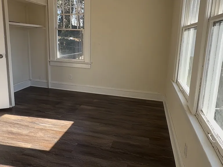 2051 Louise Pl NW — Photo 12