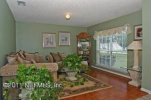 4th image of 300 Johns Glen Dr