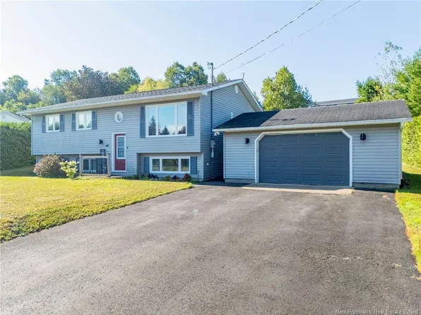 40 Majestic Dr, Grand Bay Westfield, NB E5K 2V9