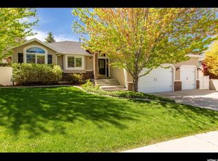 1064 E Windy Peak Way, Sandy, UT 84094