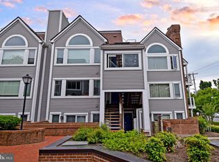 5590 Lee Hwy, Arlington, VA 22207