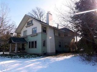 13909 Lake Ave, Lakewood, OH